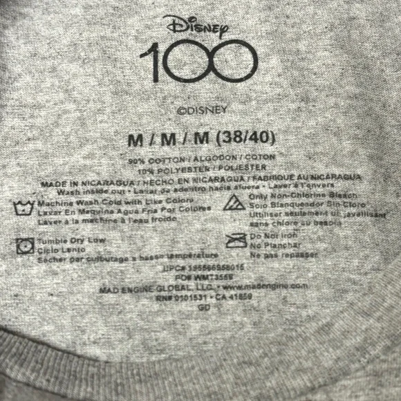 NWT Disney Mickey Mouse Vintage Character tee SZ - Medium - Picture 3 of 8